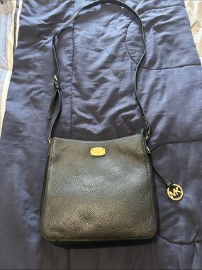 Michael Kors Jet Set Travel Bag with Gold Logo